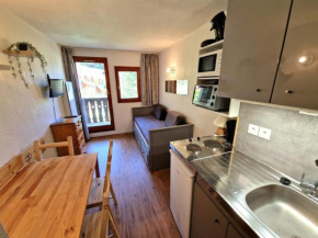 Studio rénové 2-3 personnes à Valfréjus, balcon et vue piste - FR-1-265-229